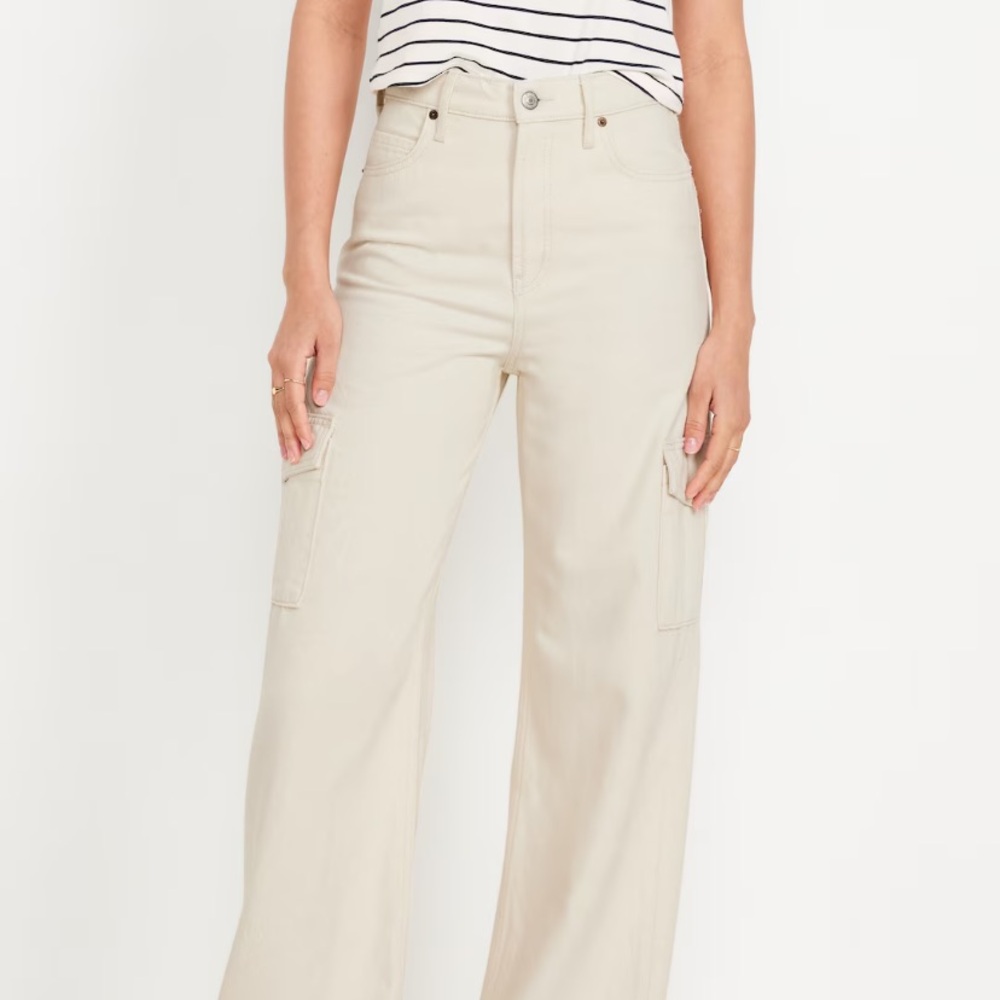 Old Navy Sky-Hi Wide Leg Cargo Pants